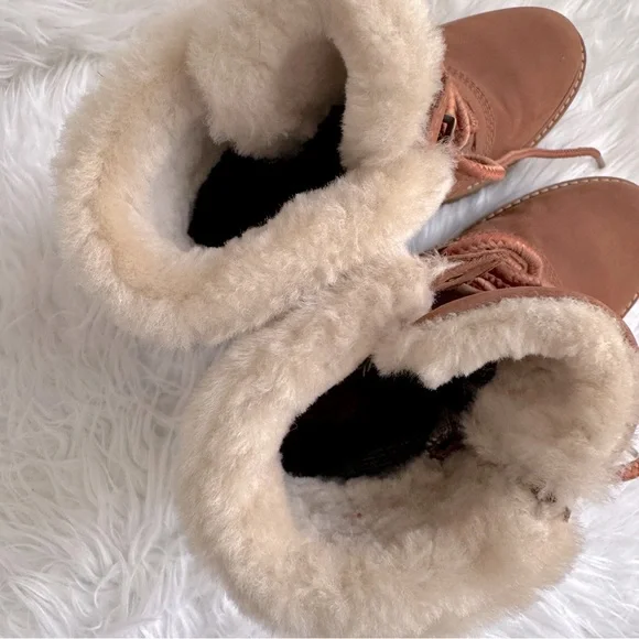 Timberland Courmayeur Valley Shearling Ankle Boots - Picture 14 of 14